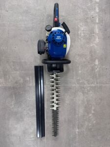 Hyundai THT245D Benzinli Çit Budama Makinası 61 cm 25,4 cc Teşhir Ürünü