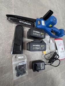 Hyundai HCS214A Akülü Budama Testeresi 21V 4Ah – 170 mm Kesim, 2 Akü + 2 Zincir Teşhir Ürün