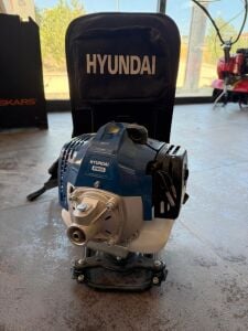 Hyundai HYX52S Motorlu Sırt Tırpan 2.1 Hp Motor Ve Şaft Takım Gönderilecek Teşhir Ürünü