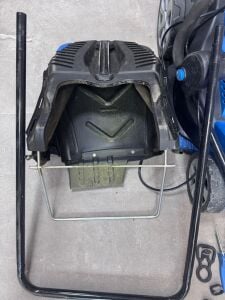 Hyundai C4405 Elektrikli Çim Biçme Makinası 1900W | 44 cm Genişlik – 50 L Sepet – 7 Kademeli Kesim Teşhir Ürünü