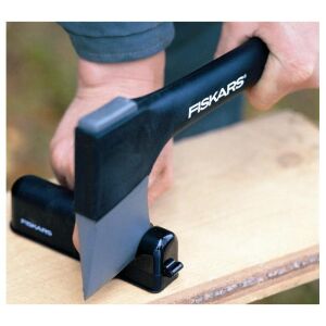 Fiskars 1026797 Balta ve Bıçak Bileme Aparatı