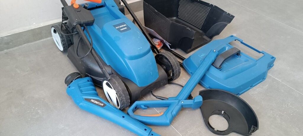 Hyundai 1000W Çim Biçme Makinesi ve 250W Kenar Kesme Makine Seti C3200 Set Teşhir Ürünü